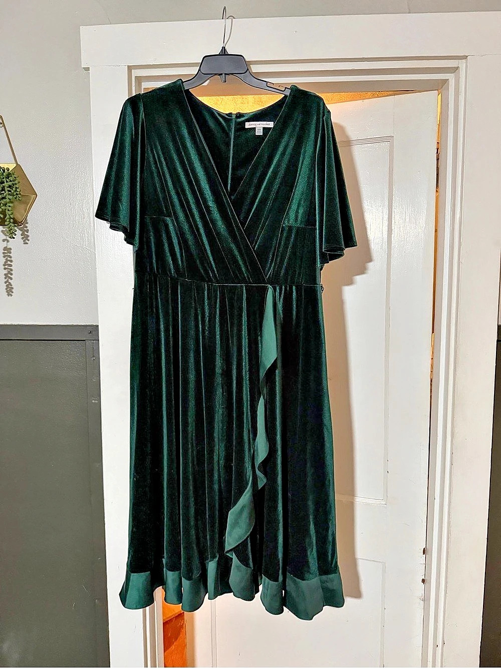 Danny & Nicole Green Velvet Maxi Dress Size 20W